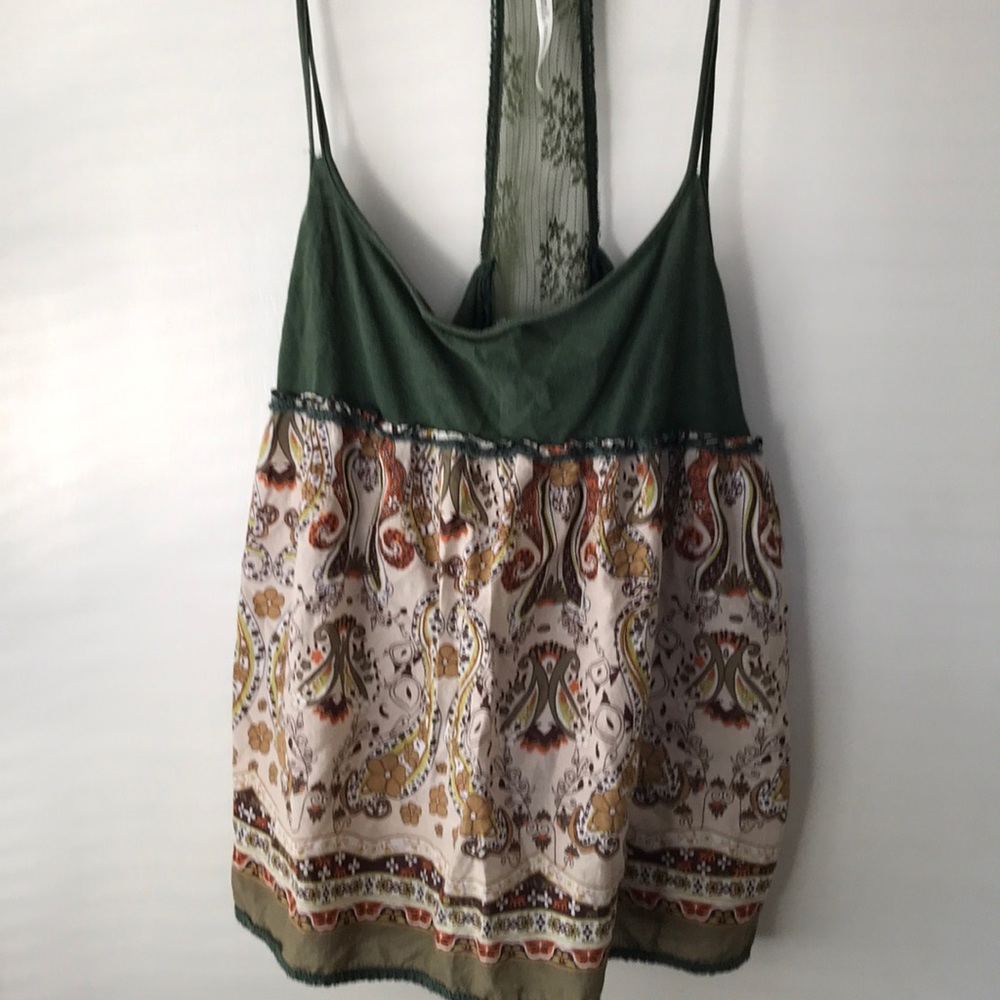Green Tan Floral Tank Top Size XL $3 if Bundled